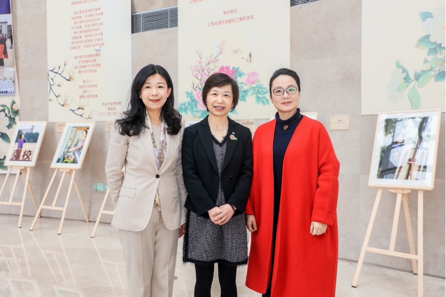 【新闻稿】向她们致敬，佳能印出女性新时代之美288 拷贝.jpg