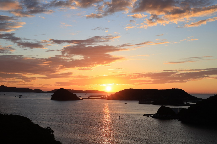 【新闻稿】轻松玩转Vlog 佳能推出普及型全画幅专微相机EOS R8和RF24-50mm F4.5-6 拷贝.3 IS STM标准变焦镜头670.jpg