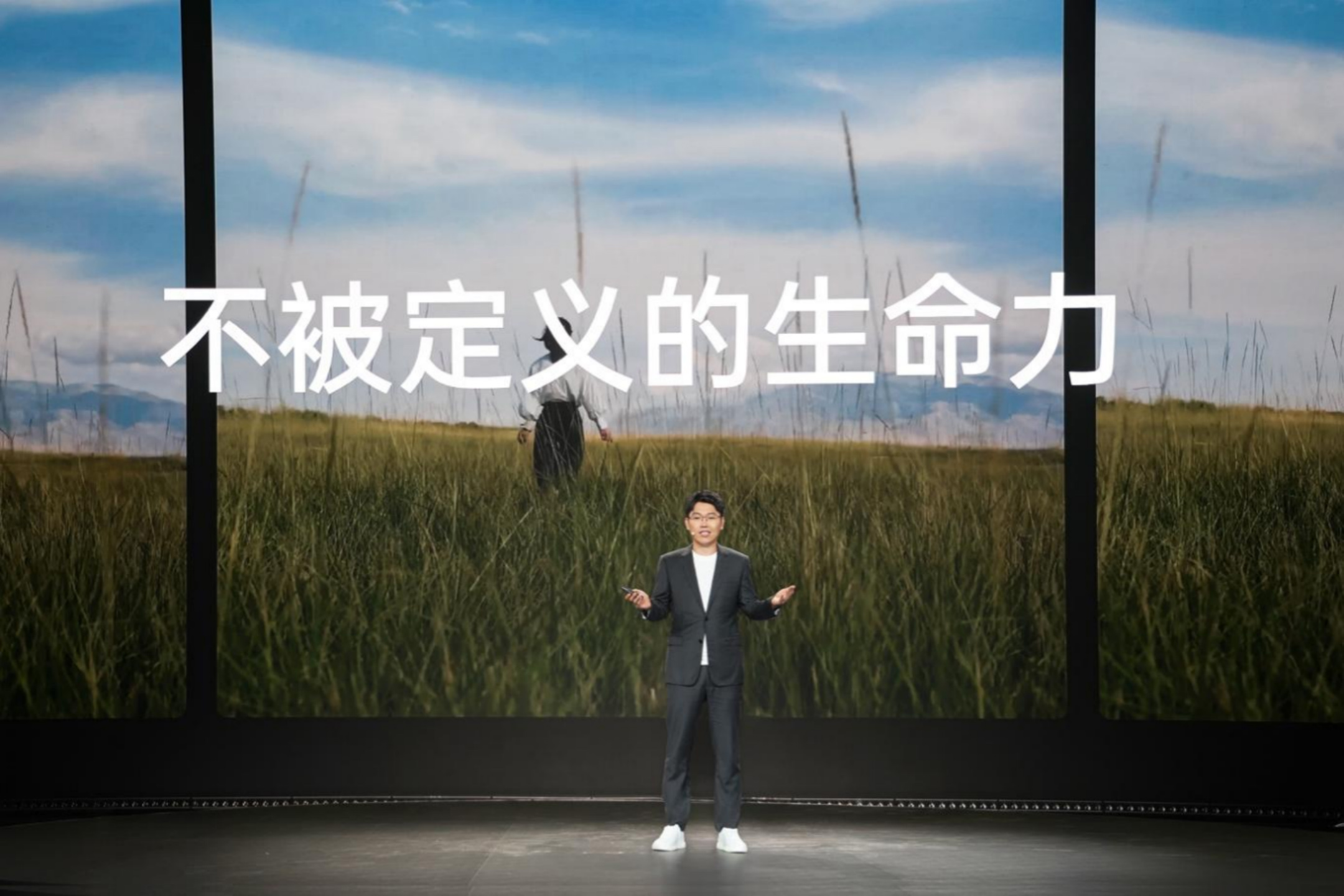 【新闻稿】OPPO Reno12 系列发布，超美小直屏引领潮流新风尚690.jpg
