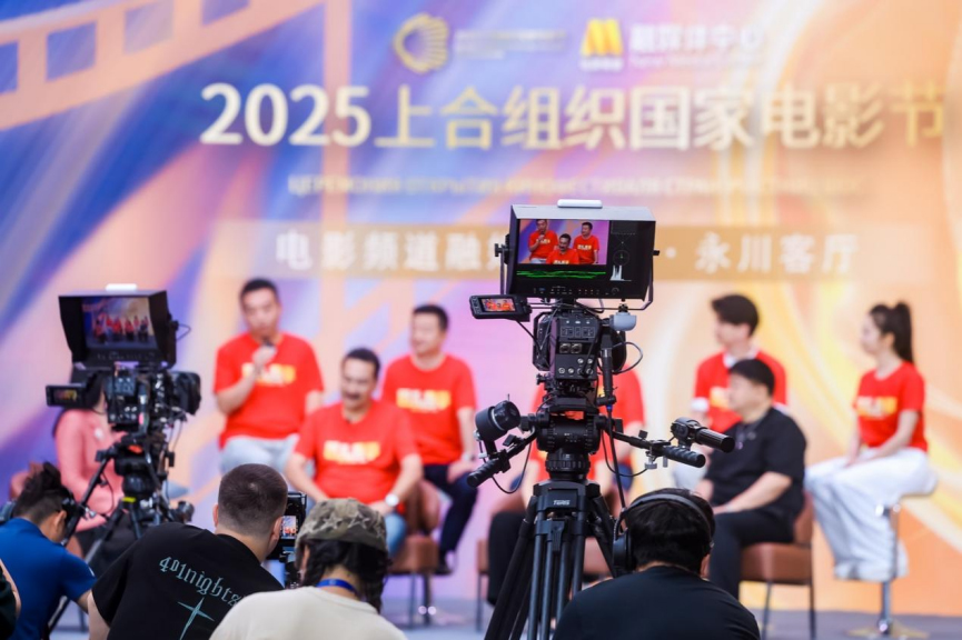 【案例稿】CCTV6电影频道融媒体中心携手“佳直播PRO”，助力上合组织国家电影节部署电影机直播1165 拷贝.jpg