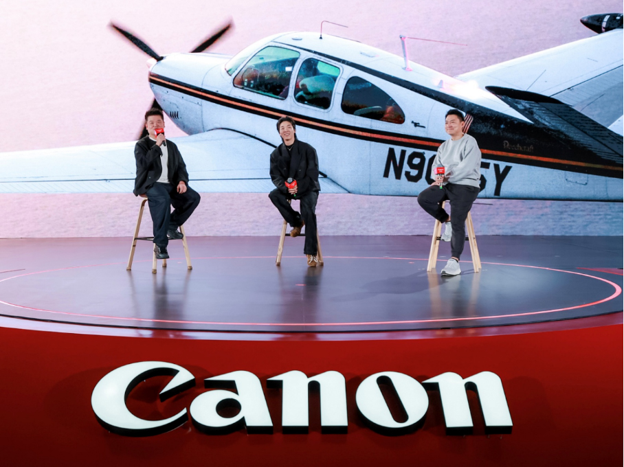 20251110_1762745913714930.jpg 【新闻稿】廿年辉煌历程,5系传奇不止 2025佳能影像嘉年华之佳能EOS 5系数码相机20周年创作者大会在沪举办2042 拷贝.jpg