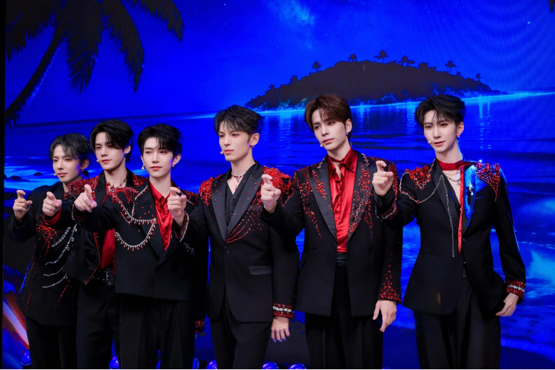 【案例稿】佳能EOS C50 团播首秀惊艳无忧之夜，明星感直播助推流量破百亿1018 拷贝.jpg